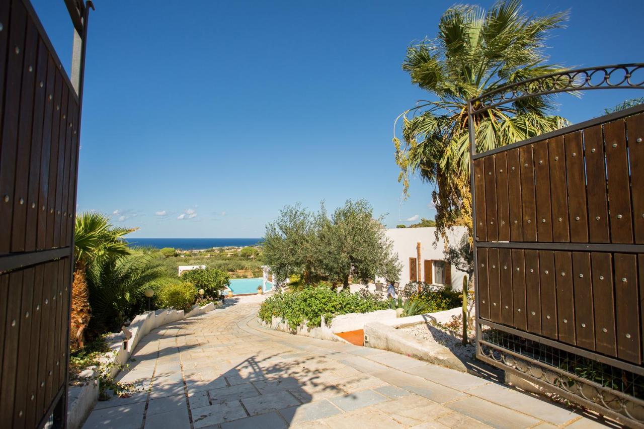 Villa Maria Una Finestra Sul Mare Valderice Luaran gambar
